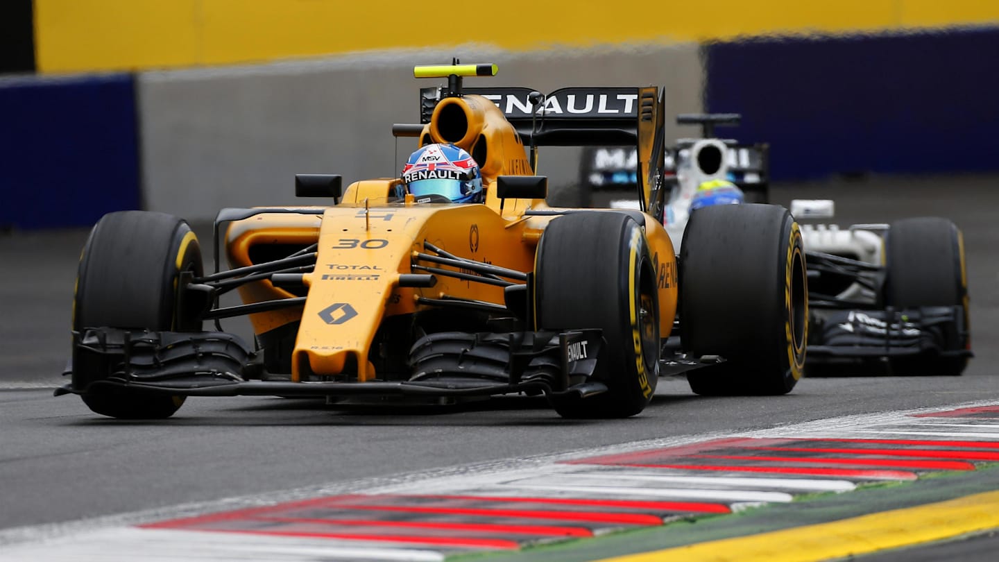 Jolyon Palmer (GBR) Renault Sport F1 Team RS16 at Formula One World Championship, Rd9, Austrian