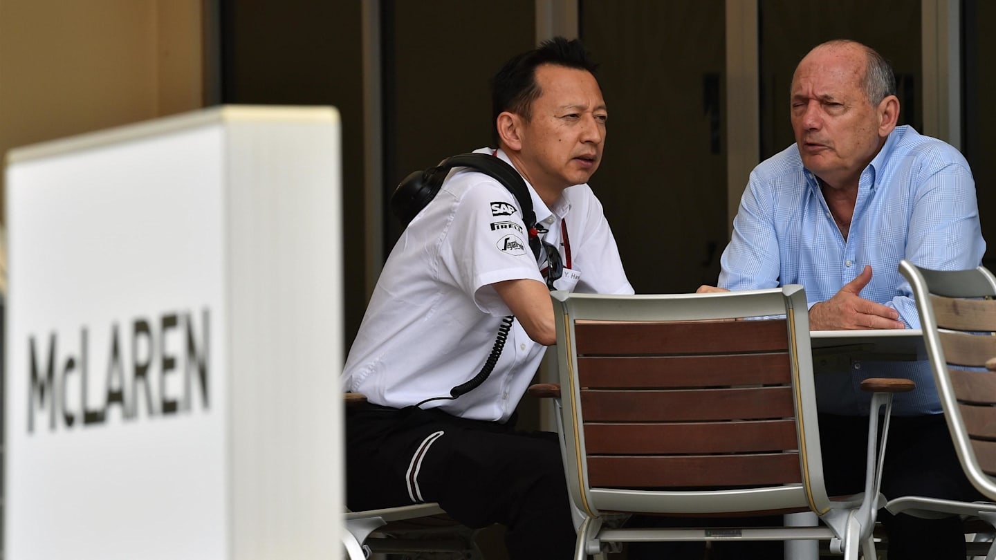 Yusuke Hasegawa (JPN) Head of Honda Motorsport and Ron Dennis (GBR) McLaren Executive Chairman at