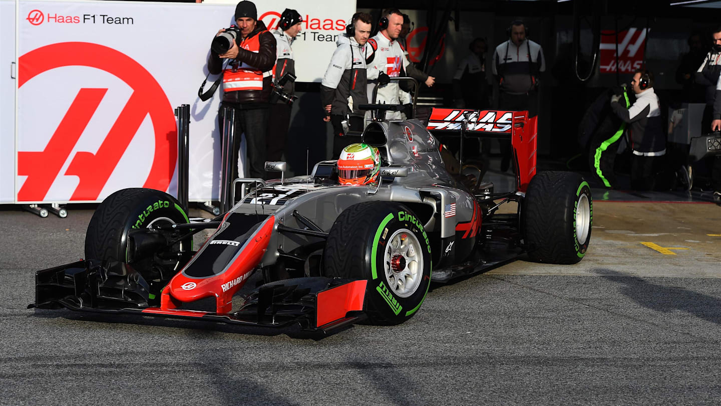 Esteban Gutierrez (MEX) Haas VF-16 at Formula One Testing, Day Four, Barcelona, Spain, Thursday 25