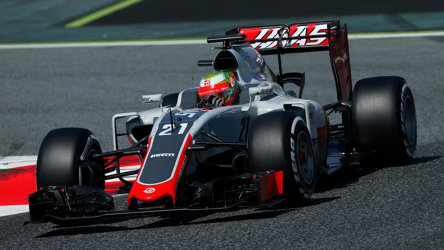 Esteban Gutierrez (MEX) Haas VF-16 at Formula One Testing, Day Two, Barcelona, Spain, 18 May 2016.