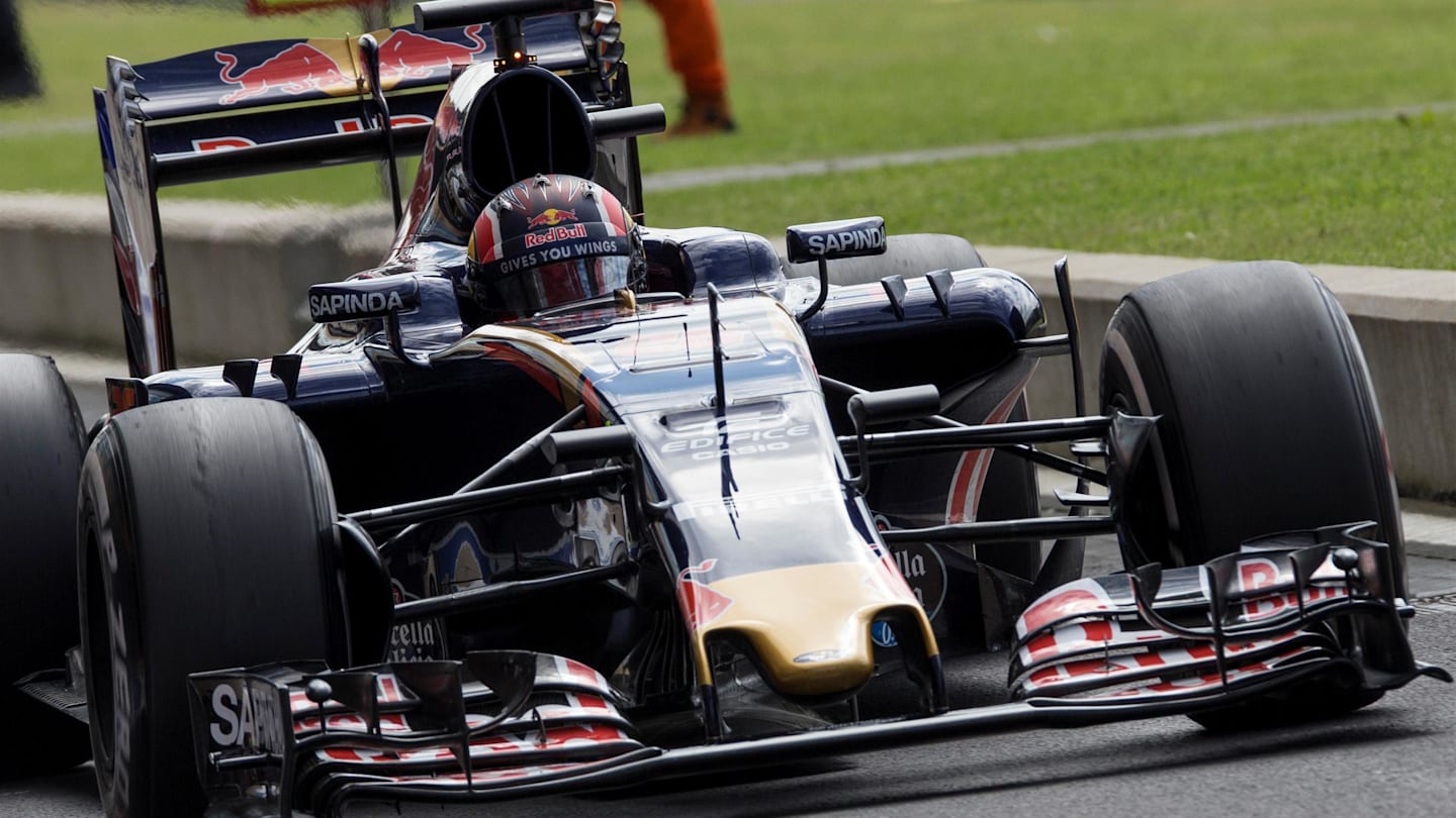 Daniil Kvyat (RUS) Scuderia Toro Rosso STR11 at Formula One World Championship, Rd10, British Grand