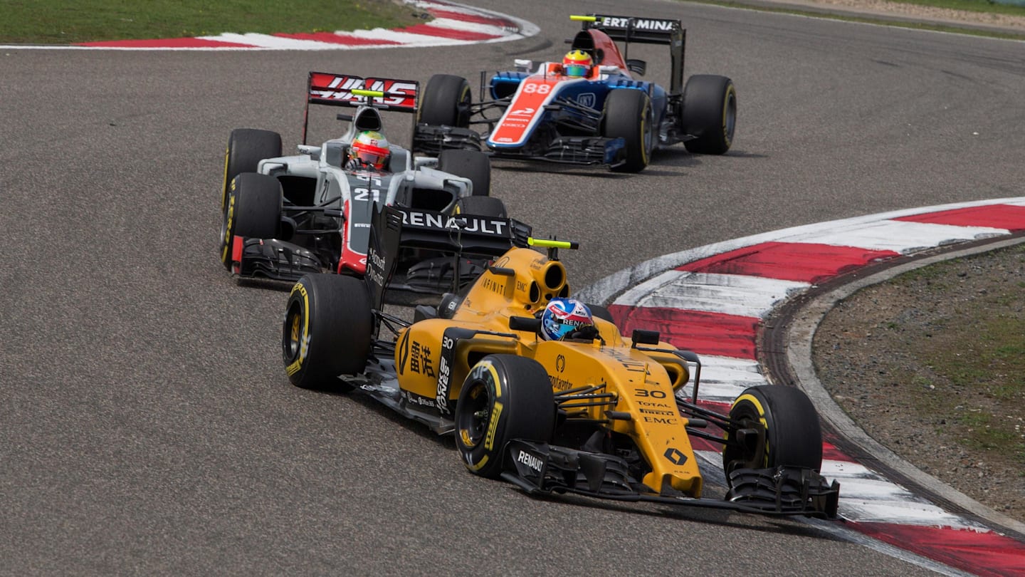 Jolyon Palmer (GBR) Renault Sport F1 Team RS16 at Formula One World Championship, Rd3, Chinese