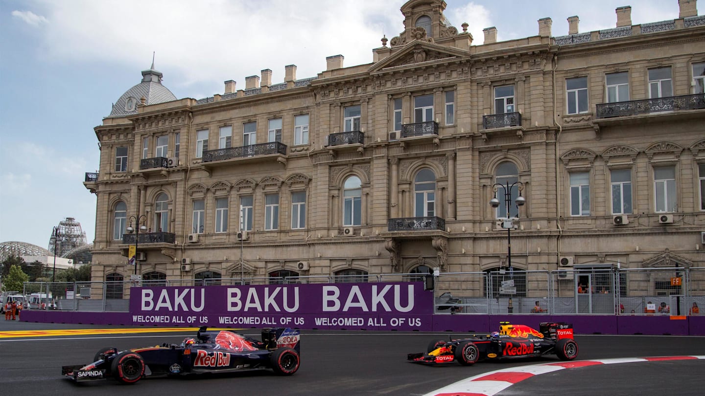 Daniil Kvyat (RUS) Scuderia Toro Rosso STR11 and Max Verstappen (NED) Red Bull Racing RB12 at