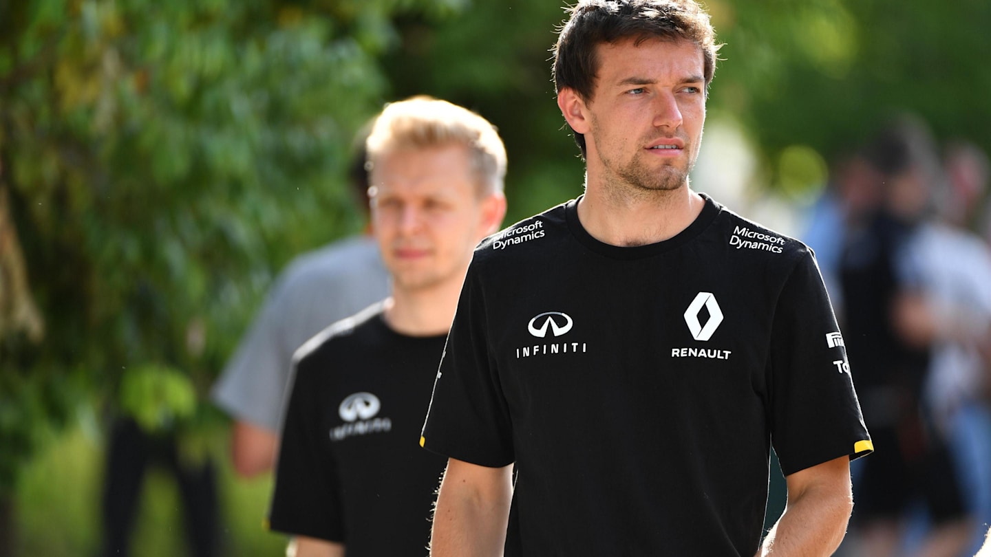 Jolyon Palmer (GBR) Renault Sport F1 Team at Formula One World Championship, Rd16, Malaysian Grand Prix, Practice, Sepang, Malaysia, Friday 30 September 2016. © Sutton Images