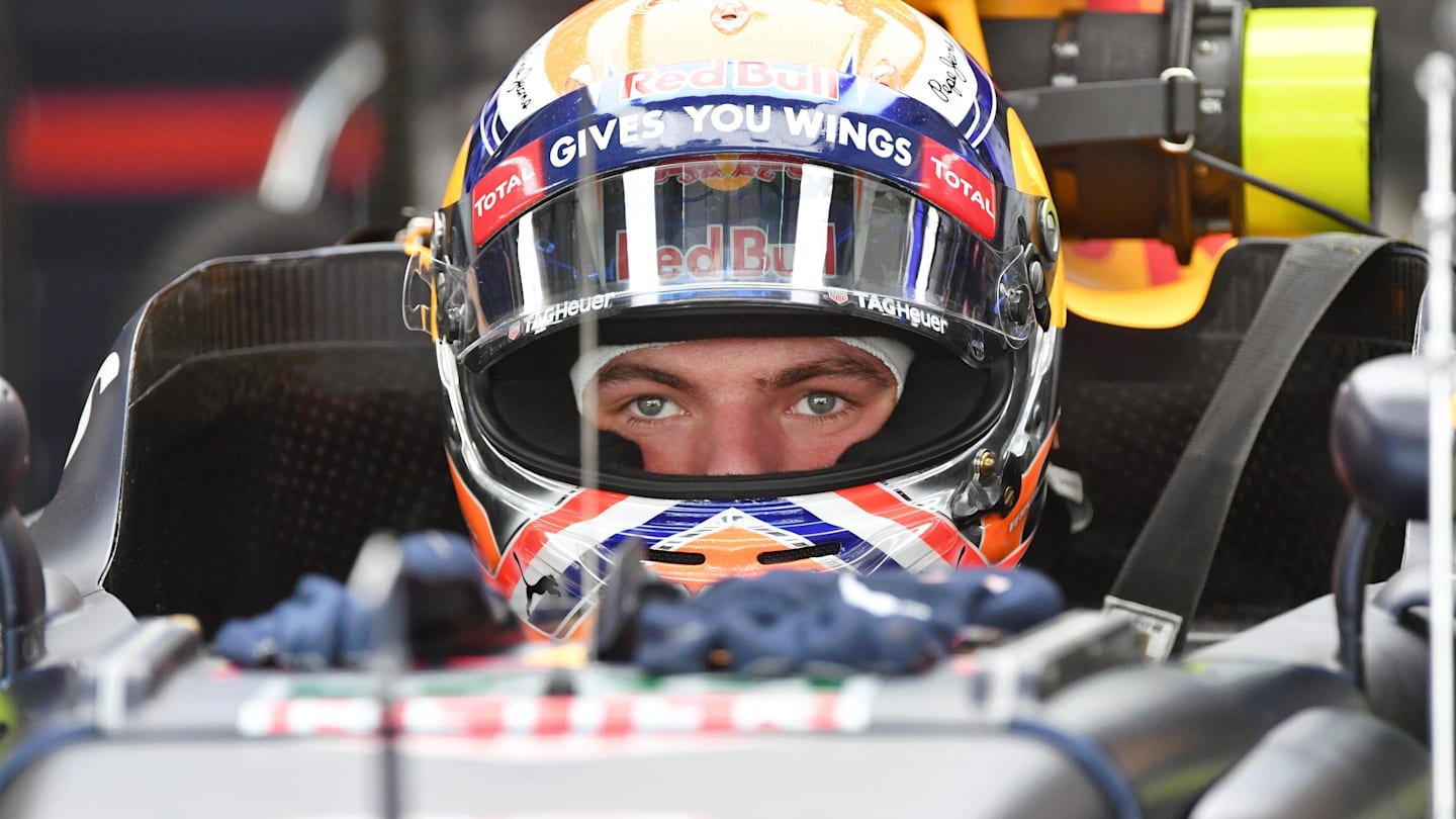 Max Verstappen (NED) Red Bull Racing RB12 at Formula One World Championship, Rd16, Malaysian Grand Prix, Practice, Sepang, Malaysia, Friday 30 September 2016. © Sutton Images