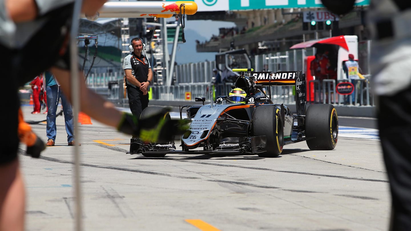 Sergio Perez (MEX) Force India VJM09 at Formula One World Championship, Rd16, Malaysian Grand Prix, Practice, Sepang, Malaysia, Friday 30 September 2016. © Sutton Images