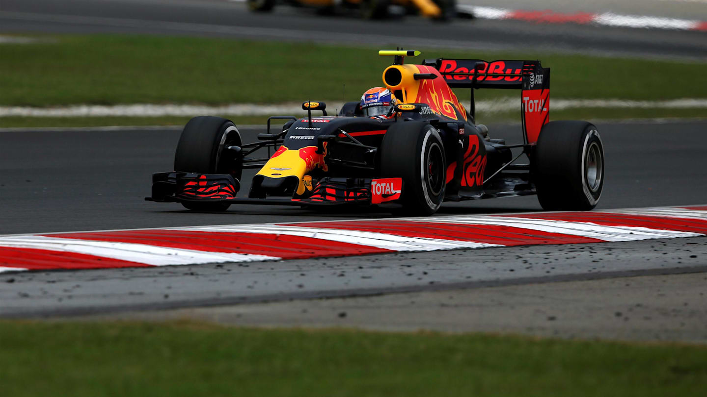 Max Verstappen (NED) Red Bull Racing RB12 at Formula One World Championship, Rd16, Malaysian Grand Prix, Qualifying, Sepang, Malaysia, Saturday 1 October 2016. © Sutton Images