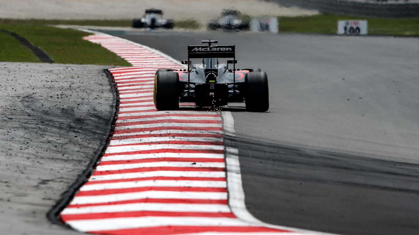 Jenson Button (GBR) McLaren MP4-31 at Formula One World Championship, Rd16, Malaysian Grand Prix, Race,  Sepang, Malaysia, Saturday 1 October 2016. © Sutton Images