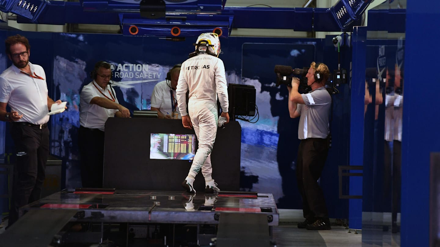 Lewis Hamilton (GBR) Mercedes AMG F1 in parc ferme at Formula One World Championship, Rd16, Malaysian Grand Prix, Qualifying, Sepang, Malaysia, Saturday 1 October 2016. © Sutton Images