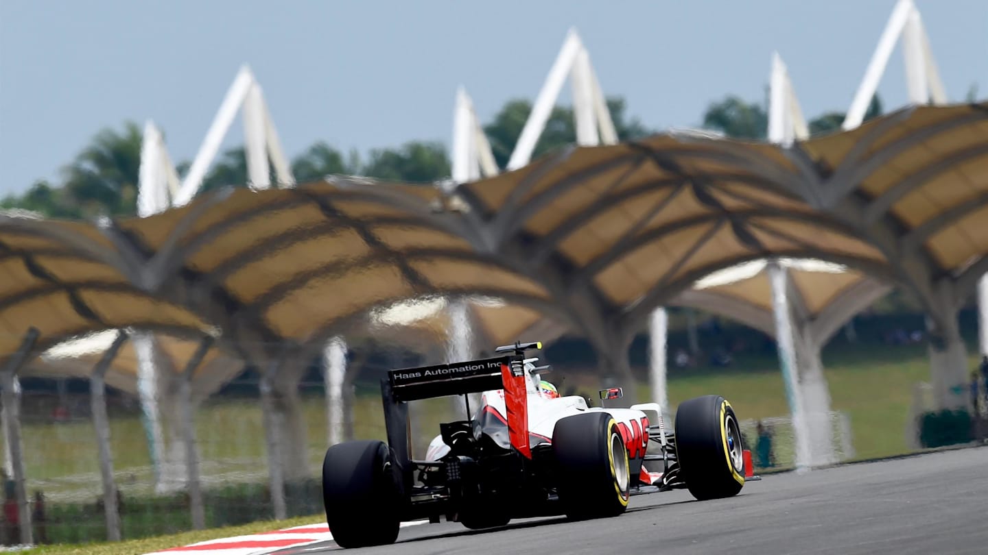 Esteban Gutierrez (MEX) Haas VF-16 at Formula One World Championship, Rd16, Malaysian Grand Prix, Qualifying, Sepang, Malaysia, Saturday 1 October 2016. © Sutton Images