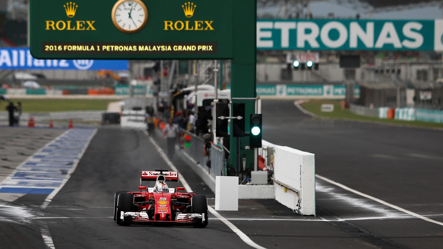 Sebastian Vettel (GER) Ferrari SF16-H at Formula One World Championship, Rd16, Malaysian Grand Prix, Qualifying, Sepang, Malaysia, Saturday 1 October 2016. © Sutton Images