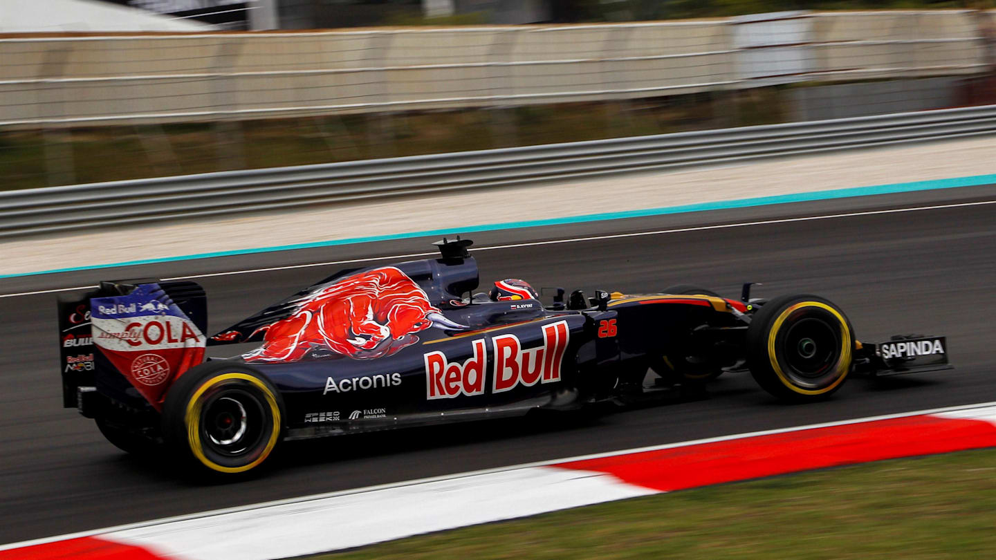 Daniil Kvyat (RUS) Scuderia Toro Rosso STR11 at Formula One World Championship, Rd16, Malaysian Grand Prix, Qualifying, Sepang, Malaysia, Saturday 1 October 2016. © Sutton Images