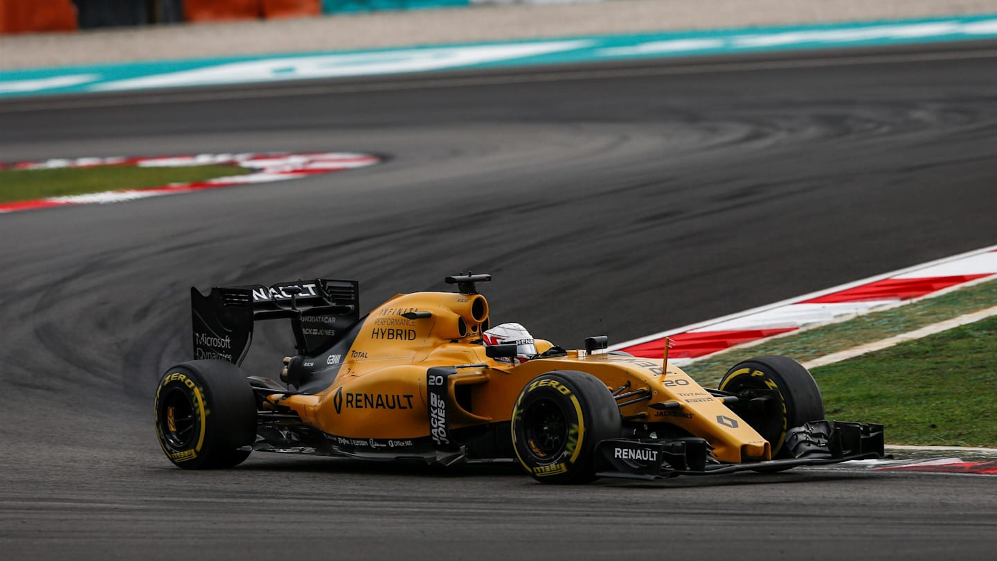 Kevin Magnussen (DEN) Renault Sport F1 Team RS16 at Formula One World Championship, Rd16, Malaysian Grand Prix, Qualifying, Sepang, Malaysia, Saturday 1 October 2016. © Sutton Images