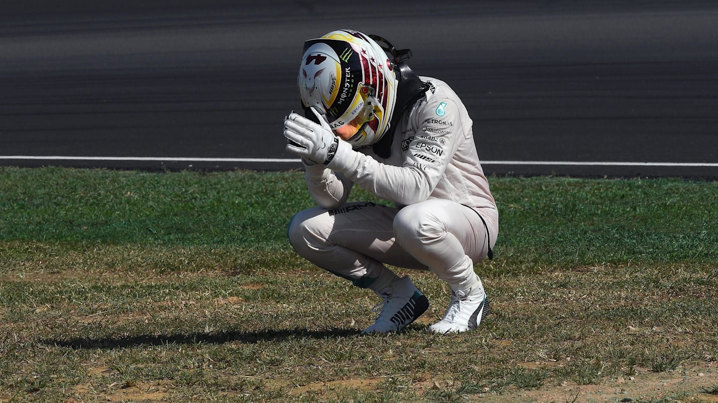 Race retiree Lewis Hamilton (GBR) Mercedes AMG F1 at Formula One World Championship, Rd16, Malaysian Grand Prix, Race,  Sepang, Malaysia, Sunday 2 October 2016. © Sutton Images