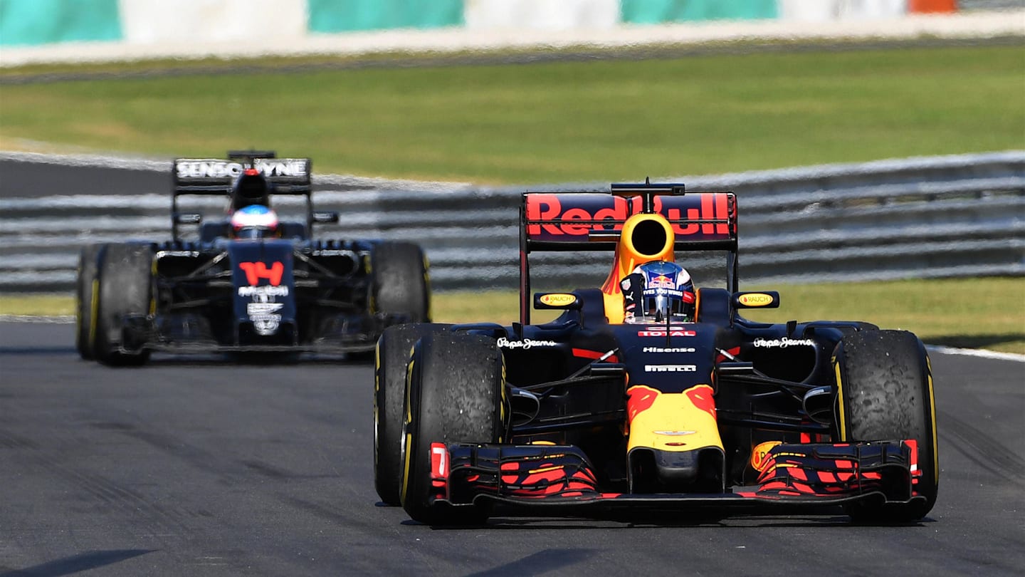 Race winner Daniel Ricciardo (AUS) Red Bull Racing RB12 arrives in parc ferme at Formula One World Championship, Rd16, Malaysian Grand Prix, Race,  Sepang, Malaysia, Sunday 2 October 2016. © Sutton Images