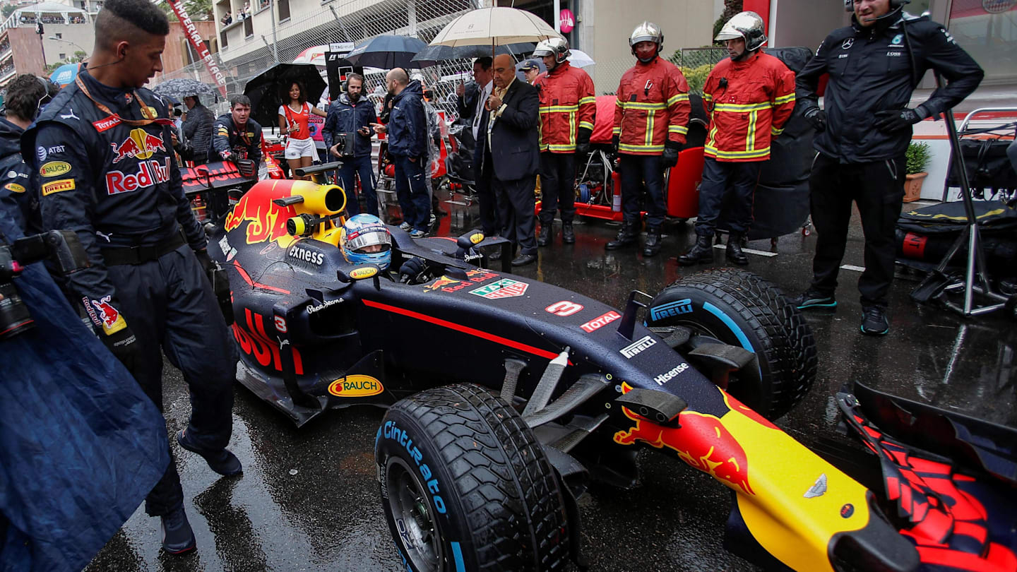 Daniel Ricciardo (AUS) Red Bull Racing RB12 on the grid at Formula One World Championship, Rd6,