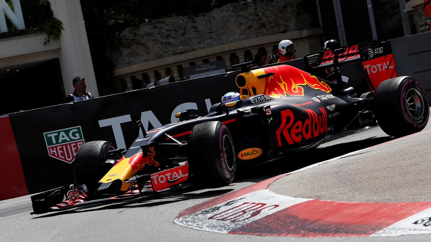 Daniel Ricciardo (AUS) Red Bull Racing RB12 at Formula One World Championship, Rd6, Monaco Grand