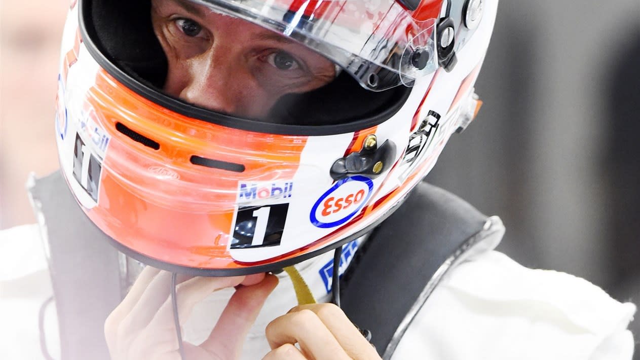 Jenson Button (GBR) McLaren at Formula One World Championship, Rd4, Bahrain Grand Prix Practice, Bahrain International Circuit, Sakhir, Bahrain, Friday 17 April 2015. © Sutton Motorsport Images