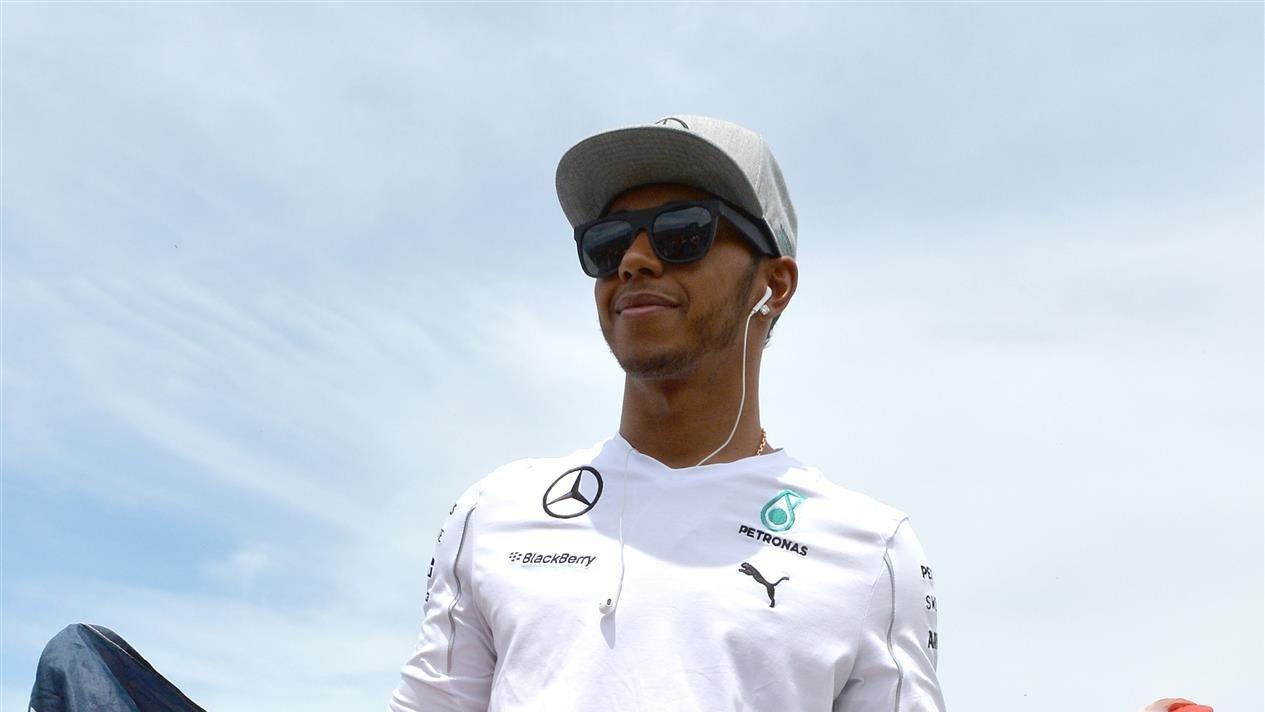 Lewis Hamilton (GBR) Mercedes AMG F1 on the drivers parade. Formula One World Championship, Rd7, Canadian Grand Prix, Race Day, Montreal, Canada, Sunday, 8 June 2014. © Sutton Images