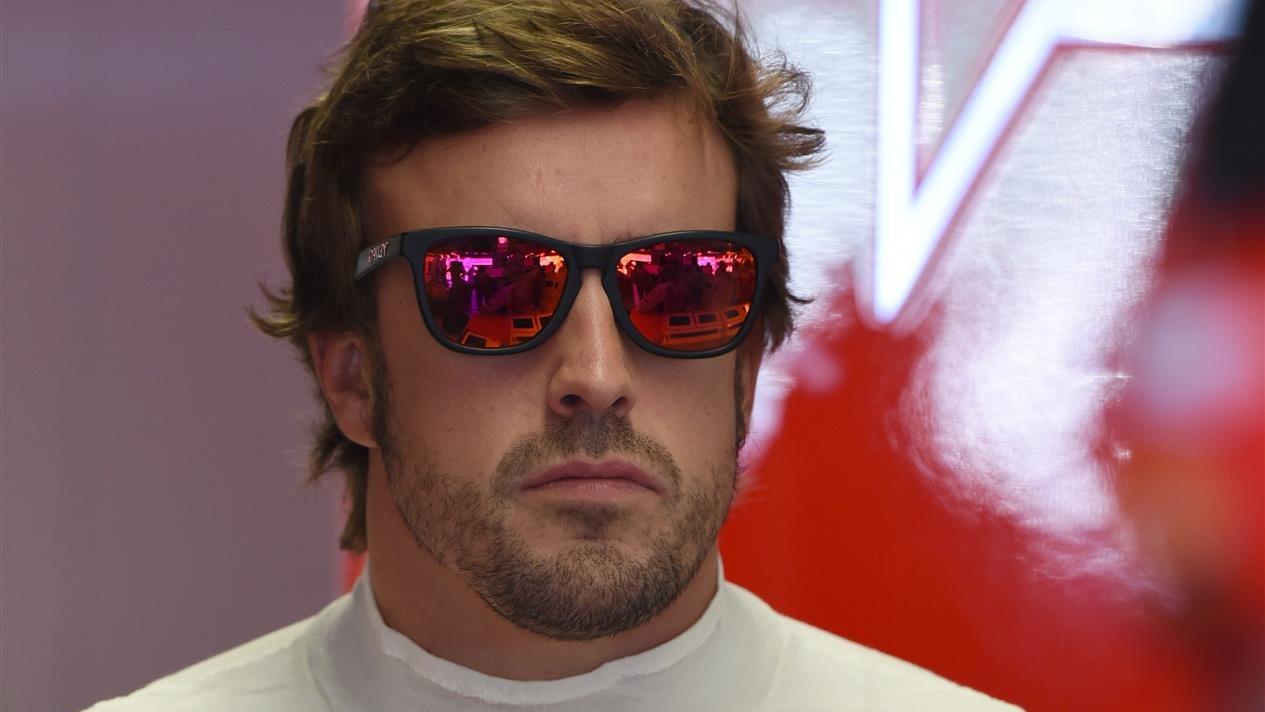 Fernando Alonso (ESP) Ferrari. Formula One World Championship, Rd3, Bahrain Grand Prix, Preparations, Bahrain International Circuit, Sakhir, Bahrain, Thursday, 3 April 2014 © Sutton Images. No reproduction without permission