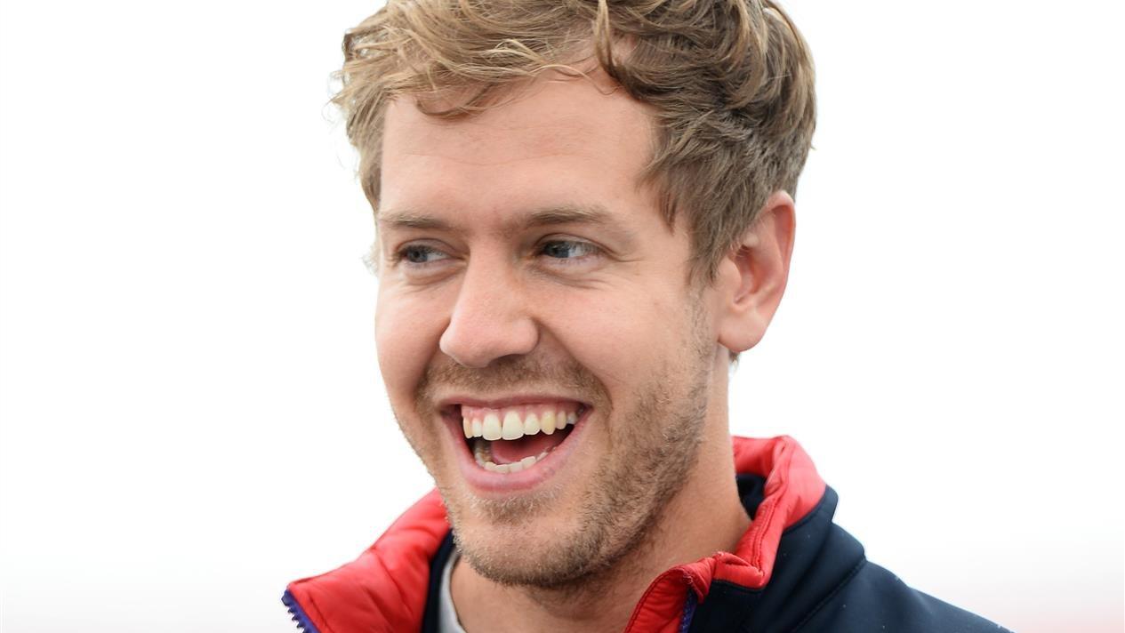 Sebastian Vettel (GER) Red Bull Racing walks the track. Formula One World Championship, Rd7, Canadian Grand Prix, Preparations, Montreal, Canada, Thursday, 5 June 2014
