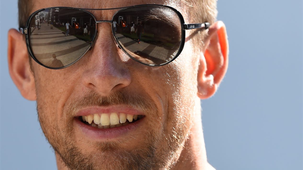 
Jenson Button (GBR) McLaren at Formula One World Championship, Rd15, Russian Grand Prix, Preparations, Sochi Autodrom, Sochi, Krasnodar Krai, Russia, Thursday 8 October 2015. © Sutton Motorsport Images