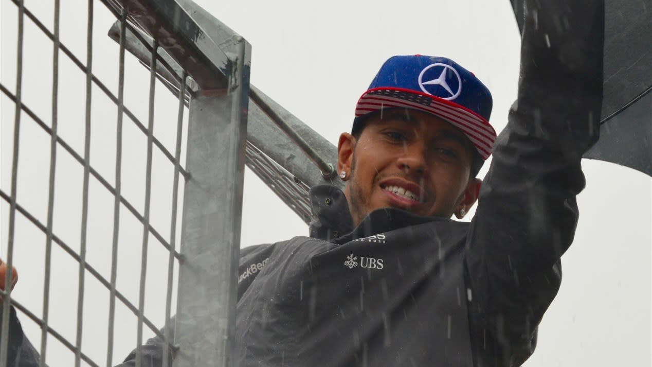 Lewis Hamilton (GBR) Mercedes AMG F1 at Formula One World Championship, Rd16, United States  Grand Prix, Qualifying, Austin, Texas, USA, Saturday 24 October 2015. © Sutton Motorsport Images