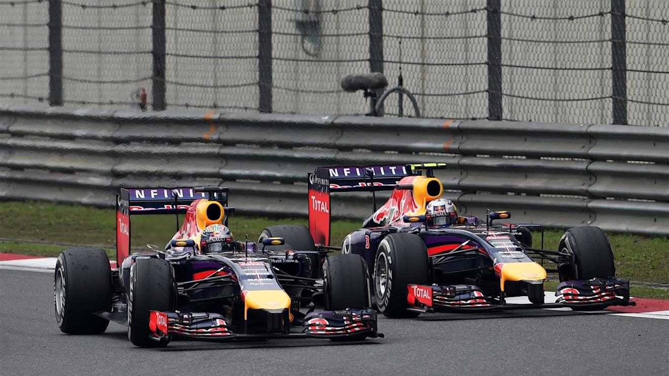 (L to R): Sebastian Vettel (GER) Red Bull Racing RB10 and Daniel Ricciardo (AUS) Red Bull Racing RB10. Formula One World Championship, Rd4, Chinese Grand Prix, Race, Shanghai, China, Sunday, 20 April 2014