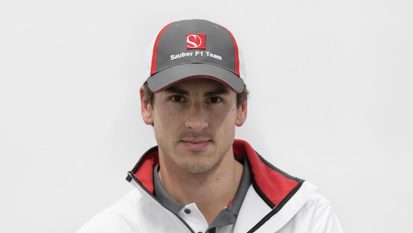 Adrian Sutil, Sauber Seat fitting, Sauber Motorsport AG, Hinwil, Switzerland, 21 December 2013. © Sauber