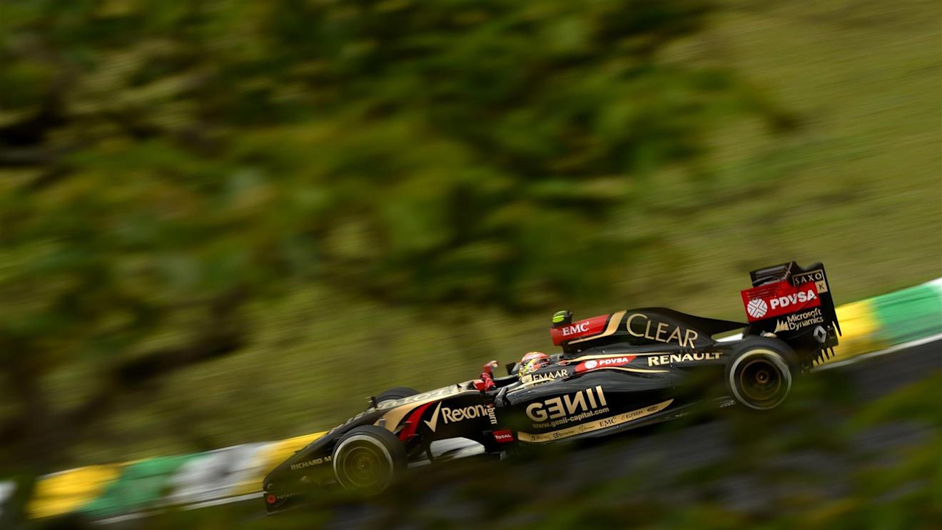 Pastor Maldonado (VEN) Lotus E22. Formula One World Championship, Rd18, Brazilian Grand Prix, Qualifying, Sao Paulo, Brazil, Saturday, 8 November 2014