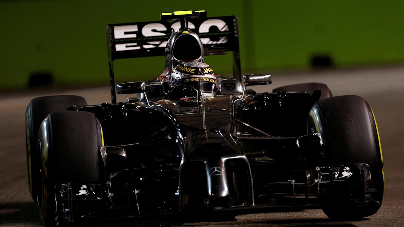 Kevin Magnussen (DEN) McLaren MP4-29. Formula One World Championship, Rd14, Singapore Grand Prix, Marina Bay Street Circuit, Singapore, Practice, Friday, 19 September 2014