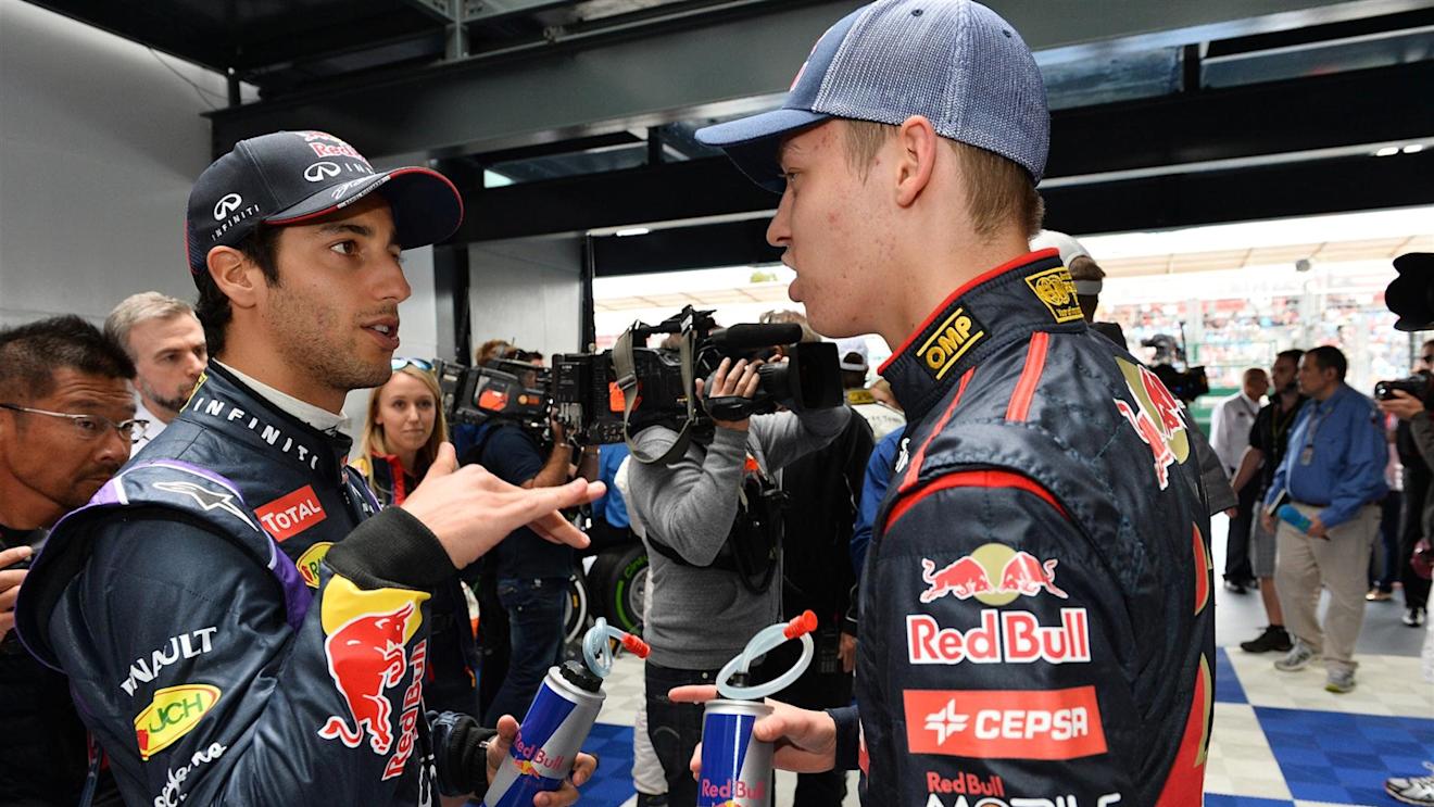 Daniel Ricciardo (AUS) Red Bull Racing and Daniil Kyvat (RUS) Scuderia Toro Rosso on the drivers parade. Formula One World Championship, Rd1, Australian Grand Prix, Race, Albert Park, Melbourne, Australia, Sunday, 16 March 2014. © Sutton Images