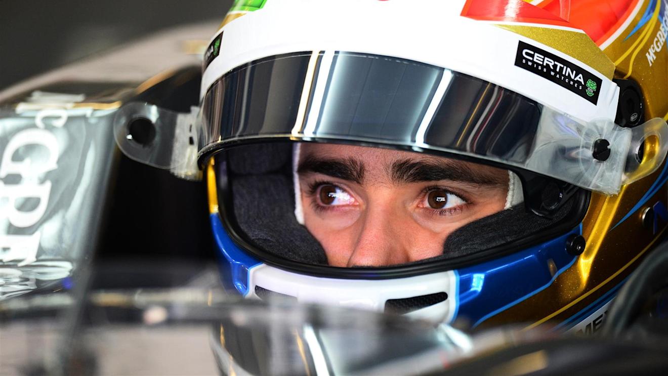Esteban Gutierrez (MEX) Sauber C33. Formula One World Championship, Rd19, Abu Dhabi Grand Prix, Qualifying, Yas Marina Circuit, Abu Dhabi, UAE, Saturday, 22 November 2014. © Sutton Images