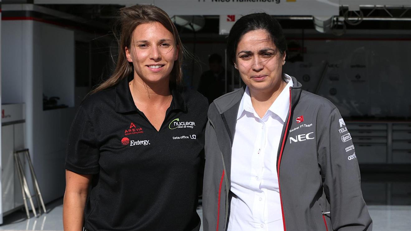 Simona De Silvestro (CHE) and Monisha Kaltenborn (AUT) Sauber Team Prinicpal. Formula One World Championship, Rd18, United States Grand Prix, Preparations, Austin, Texas, USA, Thursday, 14 November 2013 © Sutton Images. No reproduction without permission