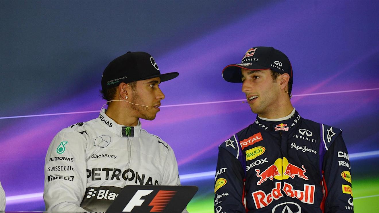 Post-qualifying Press Conference and results: 1st Lewis Hamilton (GBR) Mercedes AMG F1, left. 3rd Daniel Ricciardo (AUS) Red Bull Racing, right. Formula One World Championship, Rd5, Spanish Grand Prix, Qualifying, Barcelona, Spain, Saturday, 10 May 2014. © Sutton Images