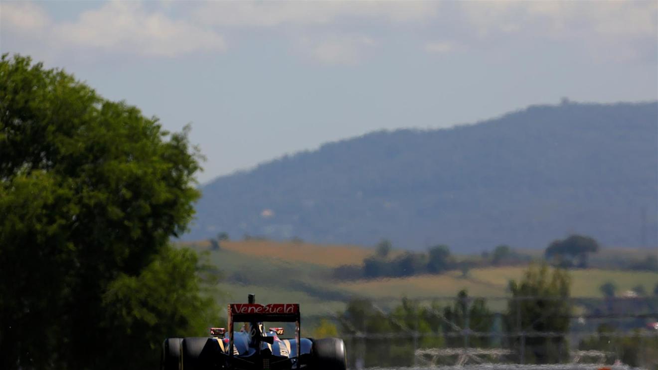 Pastor Maldonado (VEN) Lotus E22. Formula One Testing, Day Two, Barcelona, Spain, Wednesday, 14 May 2014. © Sutton Images