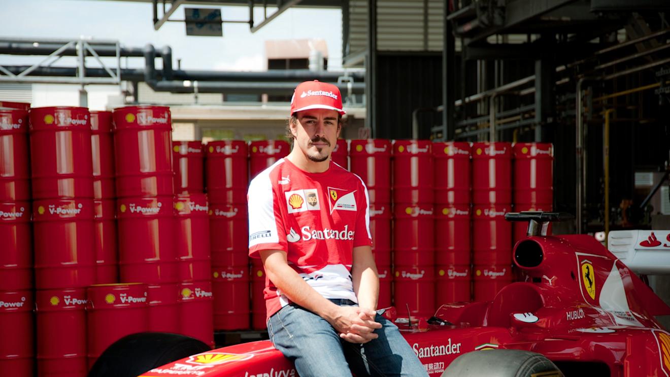 Ferrari's Fernando Alonso at the Shell Technology Centre in Hamburg, Germany. © Shell
