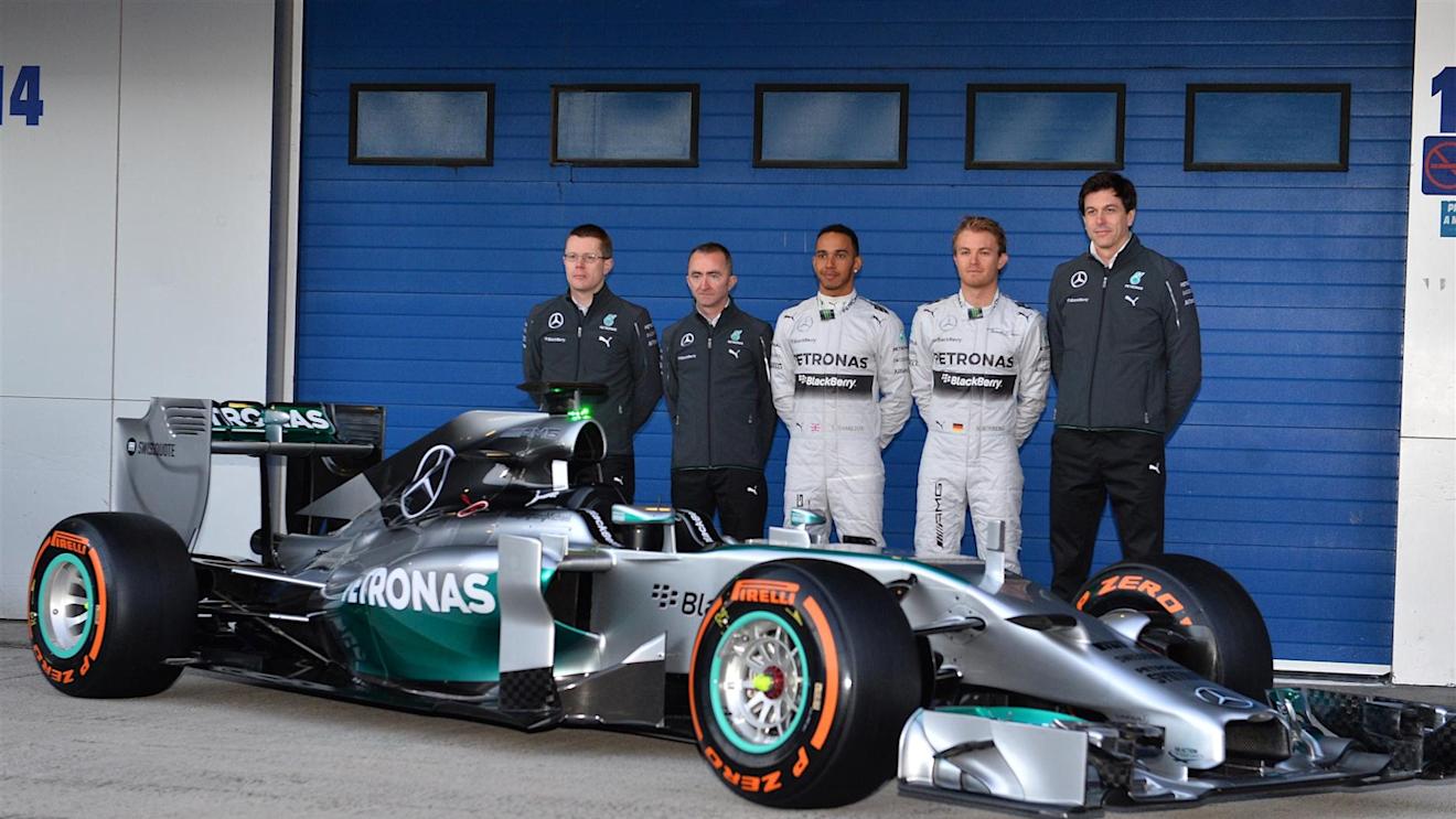 (L to R): Andy Cowell (GBR) Managing Director, Mercedes AMG High Performance Powertrains, Paddy Lowe (GBR) Mercedes AMG F1 Executive Director (Technical), Lewis Hamilton (GBR) Mercedes AMG F1, Nico Rosberg (GER) Mercedes AMG F1 and Toto Wolff (AUT) Mercedes AMG F1 Director of Motorsport with the new Mercedes AMG F1 W05. Formula One Testing, Jerez, Spain, Day One, Tuesday, 28 January 2014