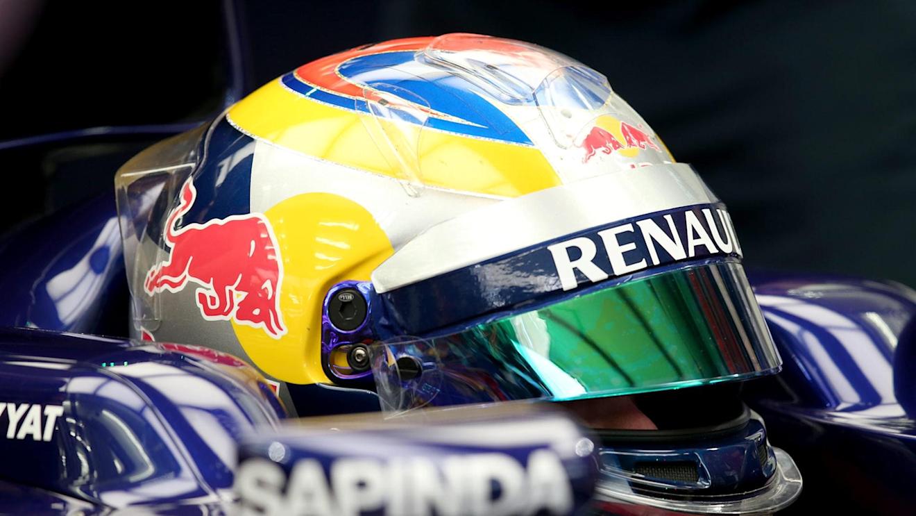 Daniil Kvyat (RUS) Scuderia Toro Rosso STR9. Formula One Testing, Day Three, Bahrain International Circuit, Sakhir, Bahrain, Friday, 21 February 2014