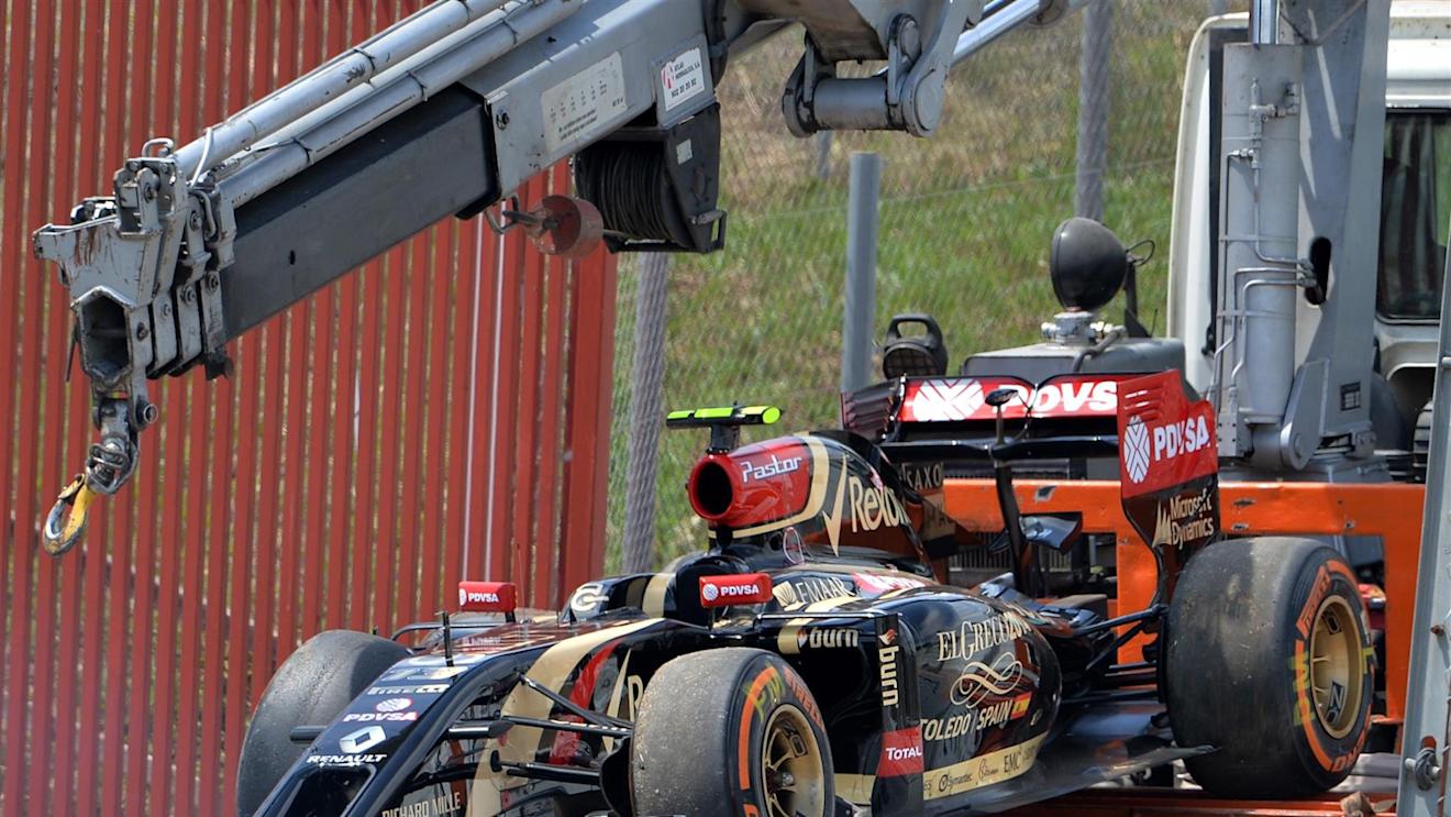 Pastor Maldonado (VEN) Lotus crashed in Q1. Formula One World Championship, Rd5, Spanish Grand Prix, Qualifying, Barcelona, Spain, Saturday, 10 May 2014