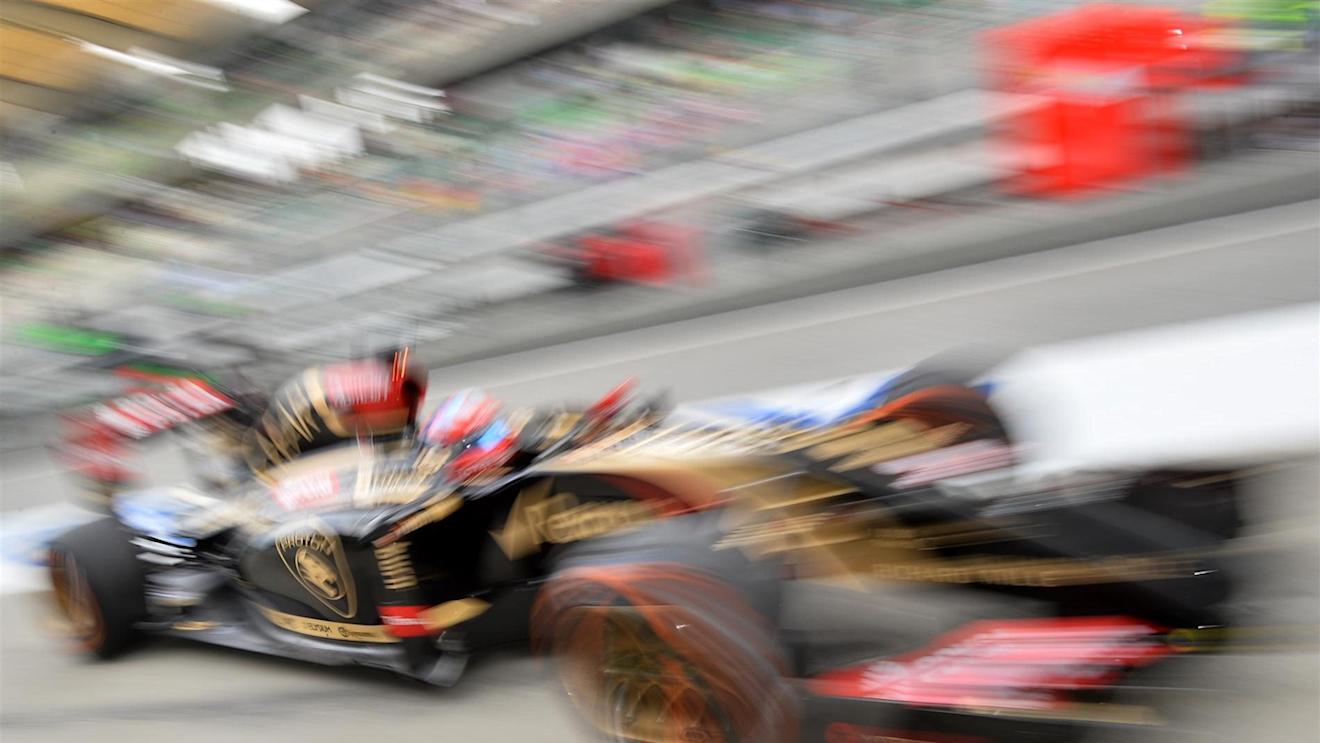 Romain Grosjean (FRA) Lotus E22. Formula One World Championship, Rd2, Malaysian Grand Prix, Qualifying, Sepang, Malaysia, Saturday, 29 March 2014