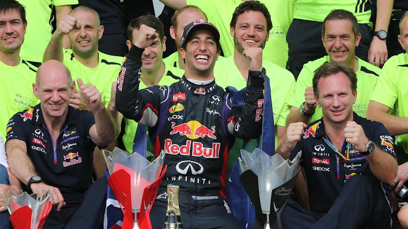 Race winner Daniel Ricciardo (AUS) Red Bull Racing celebrates with Adrian Newey (GBR) Red Bull Racing Chief Technical Officer, Christian Horner (GBR) Red Bull Racing Team Principal and the team. Formula One World Championship, Rd7, Canadian Grand Prix, Race Day, Montreal, Canada, Sunday, 8 June 2014
