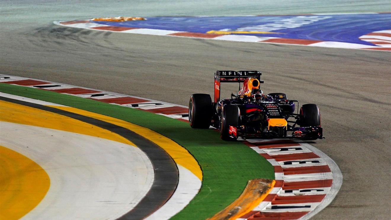 Sebastian Vettel (GER) Red Bull Racing RB10. Formula One World Championship, Rd14, Singapore Grand Prix, Marina Bay Street Circuit, Singapore, Race Day, Sunday, 21 September 2014