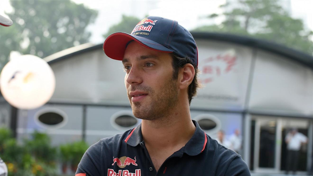 Jean-Eric Vergne (FRA) Scuderia Toro Rosso. Formula One World Championship, Rd14, Singapore Grand Prix, Marina Bay Street Circuit, Singapore, Preparations, Thursday, 18 September 2014