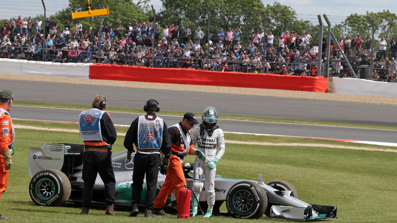 Nico Rosberg (GER) Mercedes AMG F1 W05 retires from the race.
Formula One World Championship, Rd9, British Grand Prix, Race Day, Silverstone, England, Sunday 6 July 2014.