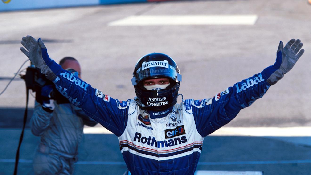 Race winner Damon Hill (GBR) Williams FW18 is able to celebrate his winning of the world Championship. Japanese Grand Prix, Suzuka, 13 October 1996. World © Sutton. © No reproduction without permission.