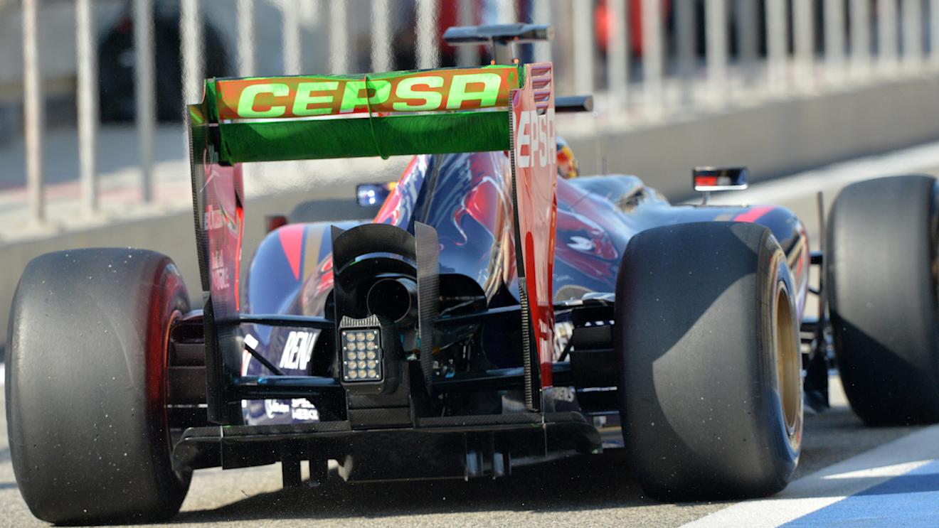 Daniil Kvyat (RUS) Scuderia Toro Rosso STR8 with aero paint on the rear wing. Formula One Testing, Day One, Bahrain International Circuit, Sakhir, Bahrain, Wednesday, 19 February 2014 © Sutton Images. No reproduction without permission