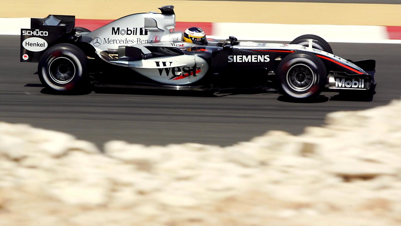 Pedro de la Rosa (ESP) McLaren Mercedes MP4/20.
Formula One World Championship, Rd3, Bahrain Grand Prix, First Qualifying, Bahrain International Circuit, Bahrain, 2 April 2005.
