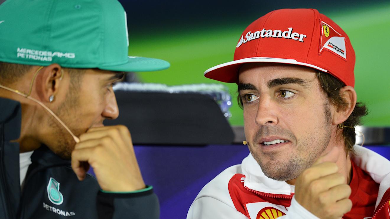 Lewis Hamilton (GBR) Mercedes AMG F1 and Fernando Alonso (ESP) Ferrari in the Press Conference.
Formula One World Championship, Rd4, Chinese Grand Prix, Preparations, Shanghai, China, Thursday 17 April 2014. © Sutton Motorsport Images