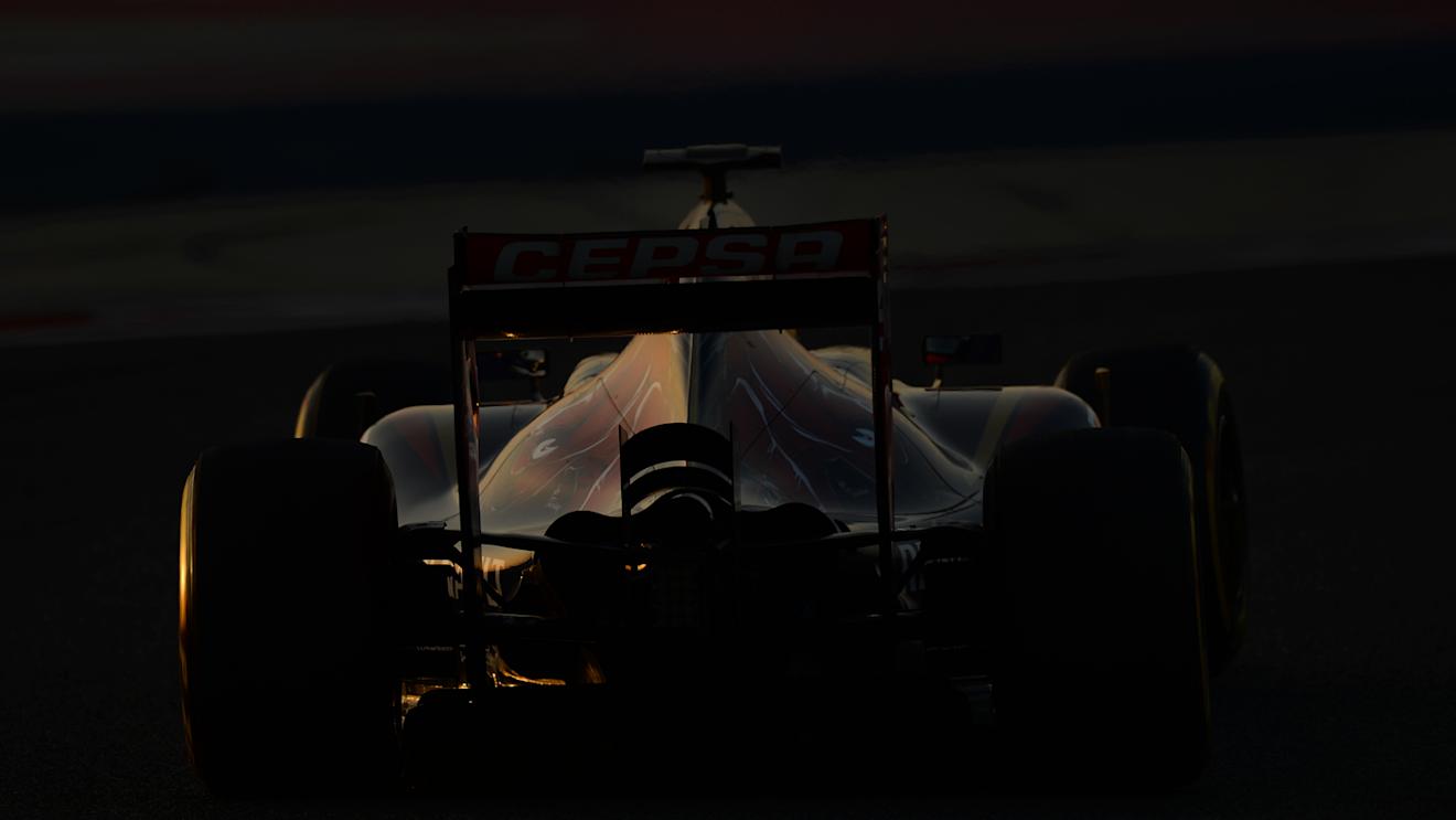 Daniil Kvyat (RUS) Scuderia Toro Rosso STR9. Formula One Testing, Day Three, Bahrain International Circuit, Sakhir, Bahrain, Saturday, 1 March 2014 © Sutton Images. No reproduction without permission